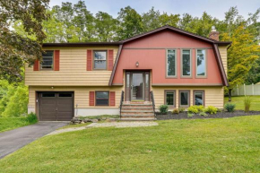 Family Home Close to Warwick, 5 Mi to Lake!